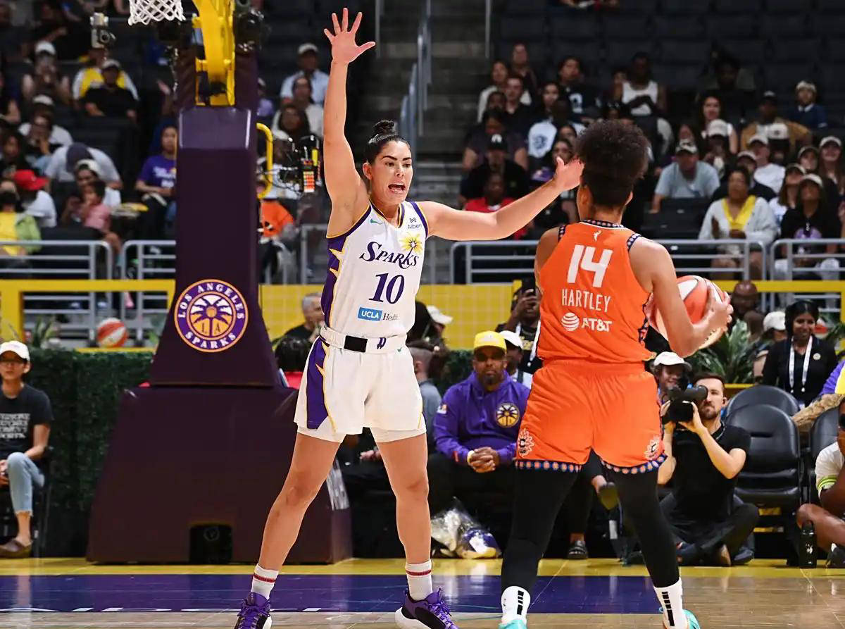 包含太阳主场不败纪录被打破，球队寻找复苏之路的词条