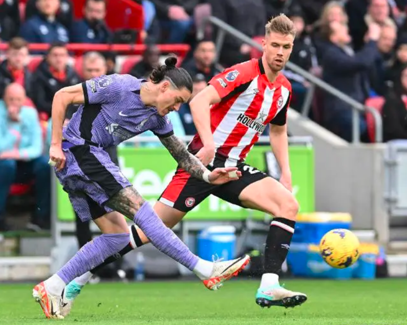 包含利物浦球星受伤离场，团队整体实力受损的词条