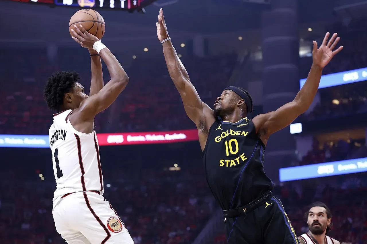 包含火箭队内讧事件曝光，管理层积极应对的词条