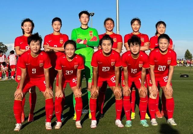 包含国内足球联赛女队赛场状态火热引发热议的词条