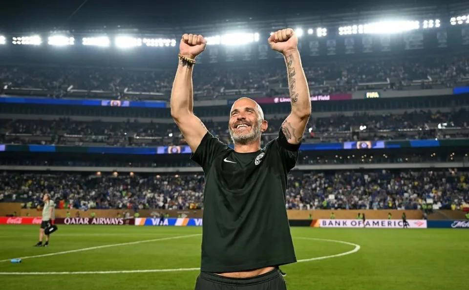 切尔西将转让首发球员：主帅针对球员计划进行调整的简单介绍