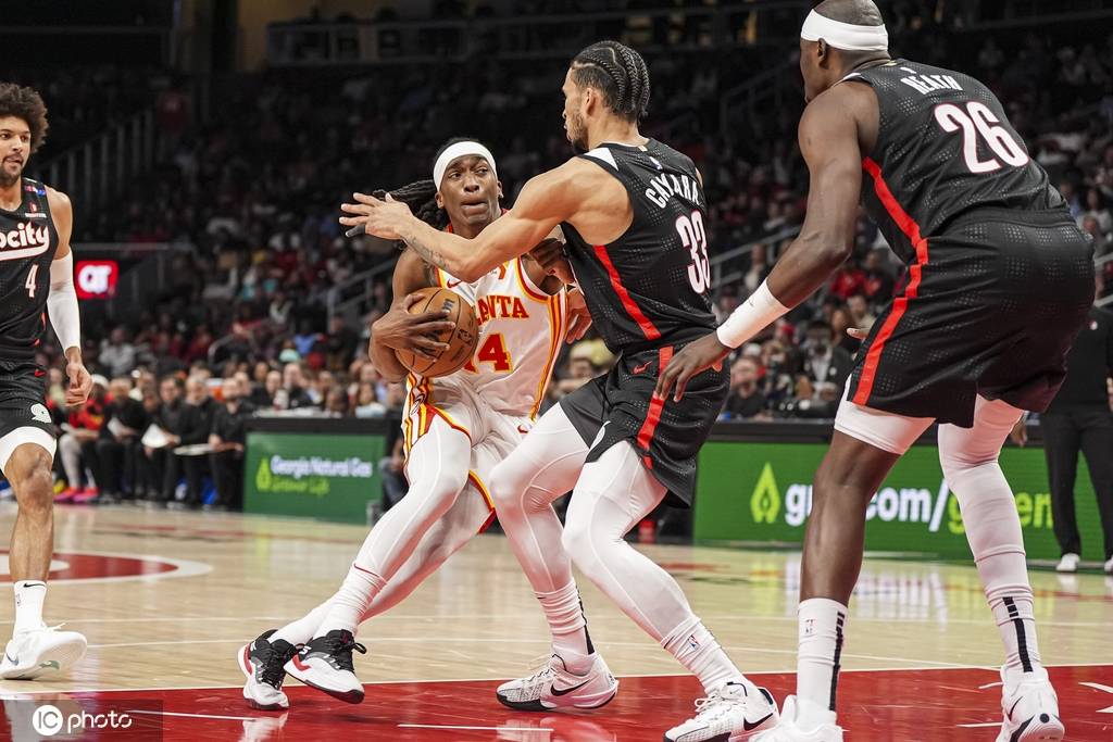 开拓者击败老鹰，取得一连胜