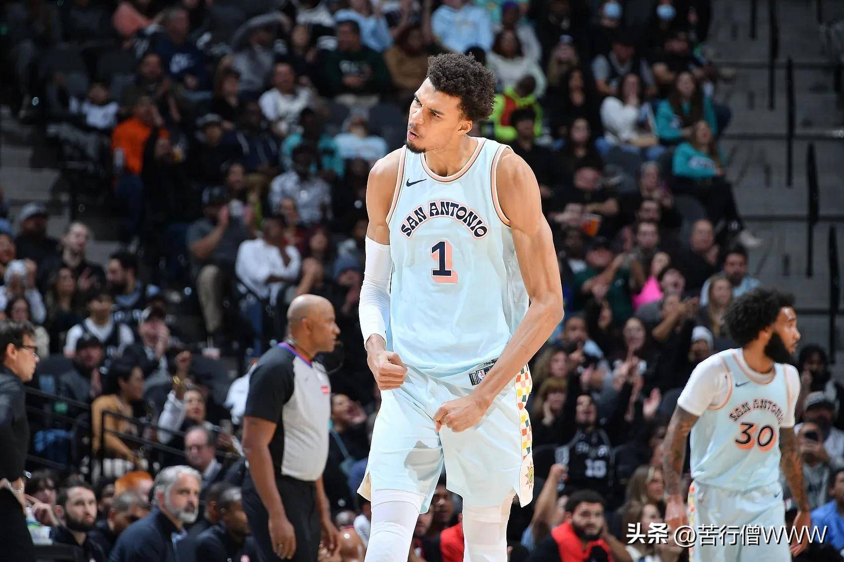 包含湖人不敌马刺,遭受失利打击的词条 包含湖人不敌马刺,遭受失利打击的词条