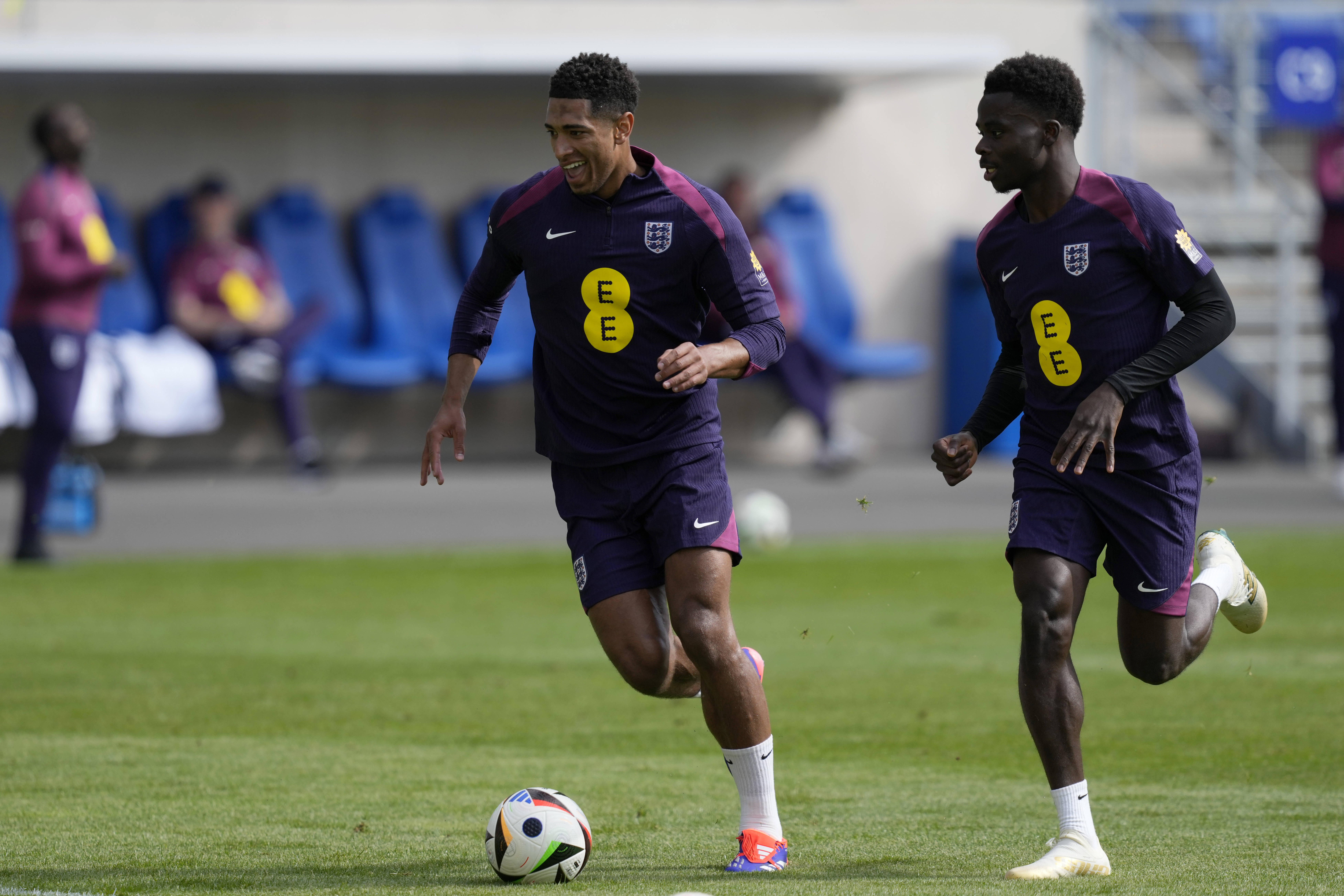 关于英格兰队在国际赛中表现抢眼,杀入半决赛的信息 关于英格兰队在国际赛中表现抢眼,杀入半决赛的信息